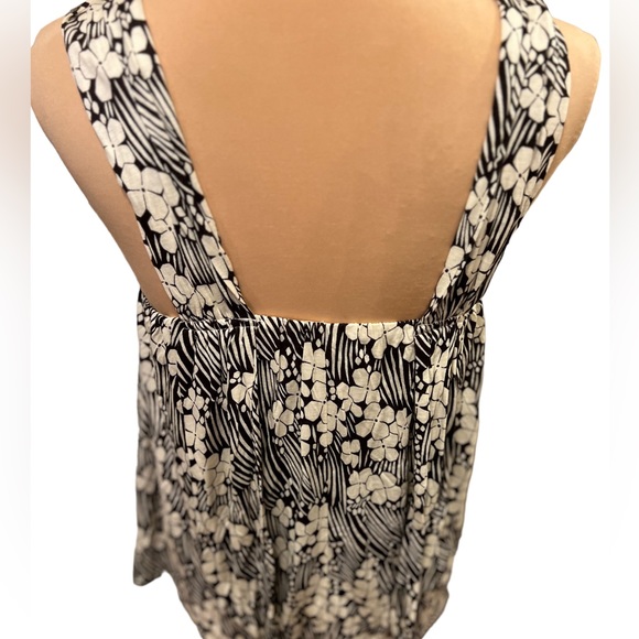 Anthropologie Top Vanessa Virginia Floral Knotted Scoop Neck Tank Size XS NWT - Picture 4 of 14